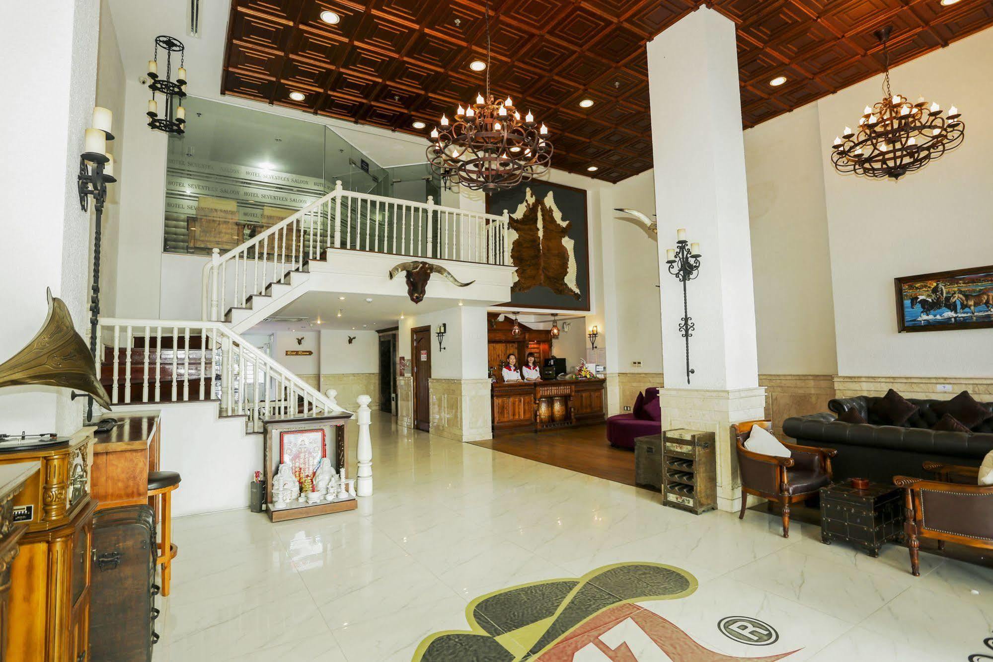 Seventeen Saloon Hotel Дананг Экстерьер фото