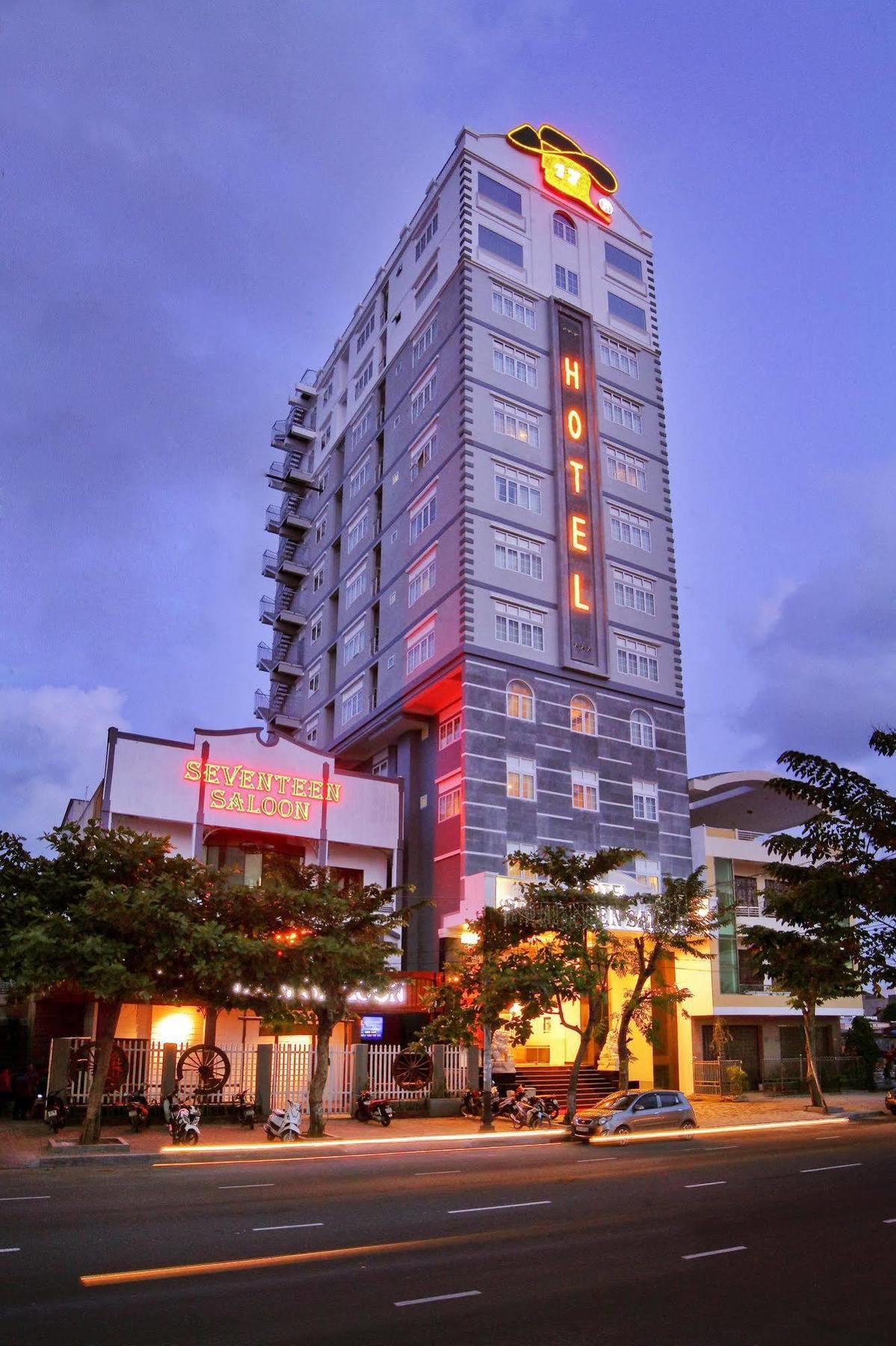 Seventeen Saloon Hotel Дананг Экстерьер фото